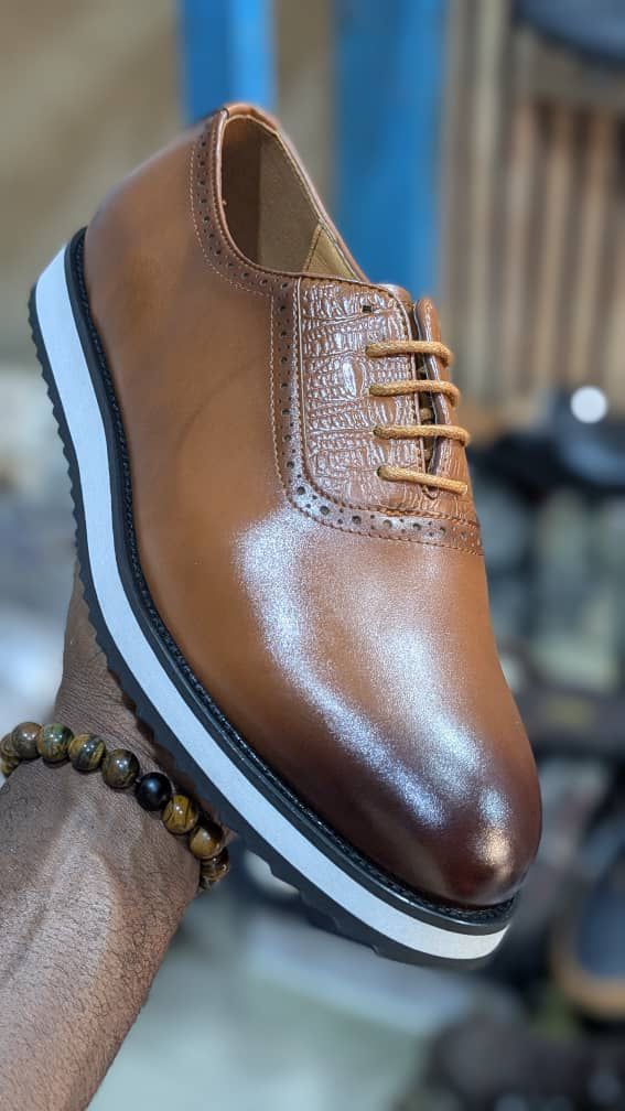 Casual leather shoes, low heel